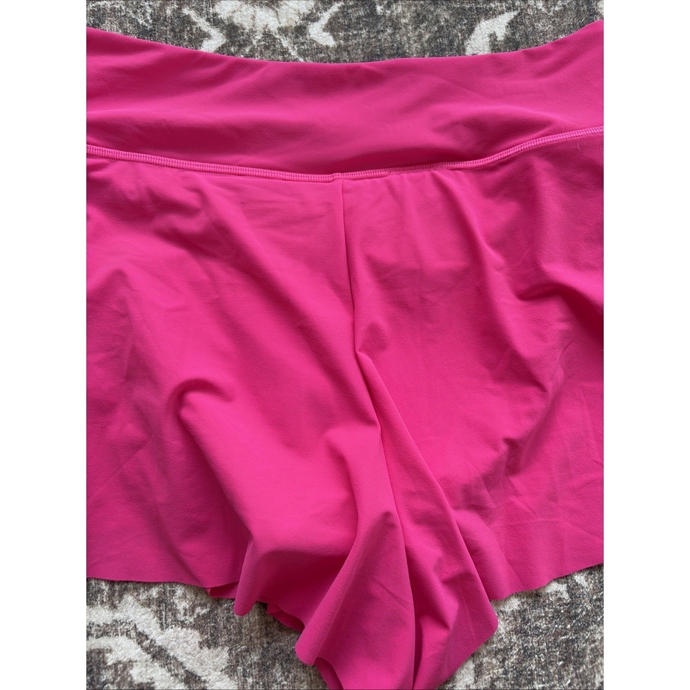 Athleta Pink Activewear Shorts Size Medium Built-in Liner NEW - Picture 4 of 6
